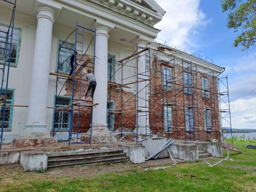 Начался масштабный ремонт здания Осинского краеведческого музея
