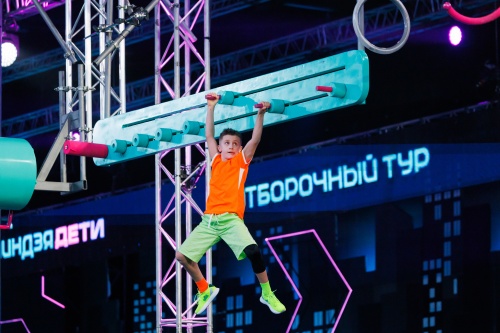 Спортивное шоу «Суперниндзя. Дети» возвращается на СТС:  6 млн рублей, 180 героев и новая ведущая
