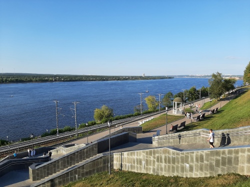 «Эвакуация» на пермской набережной: монумент в память о спасительном пути из блокадного Ленинграда