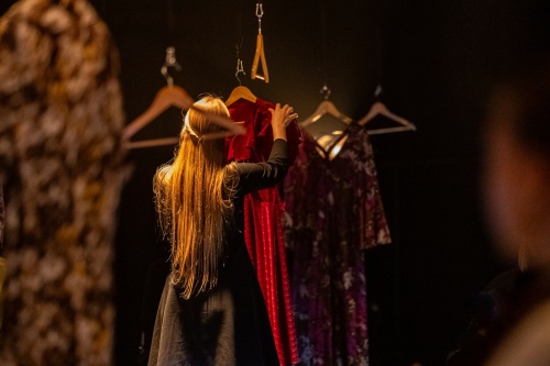 Премьера камерной оперы «Кукурузная азбука» на «Сцене-Молот»